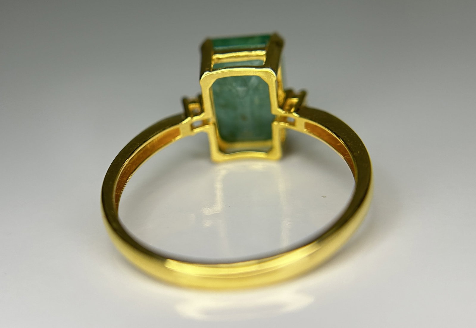 Beautiful Natural Emerald 3.51 CT With Natural Diamonds & 18k Gold - 5