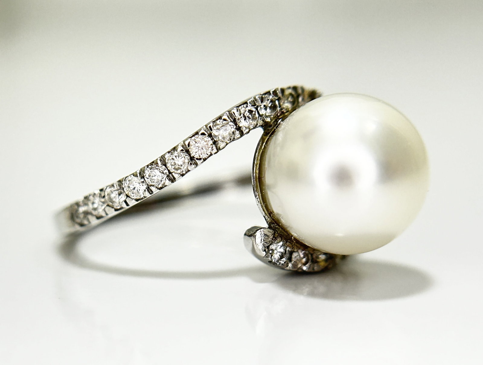 Beautiful 5.12 CT South Sea Pearl With Diamonds & 950 Platinum Ring - 7