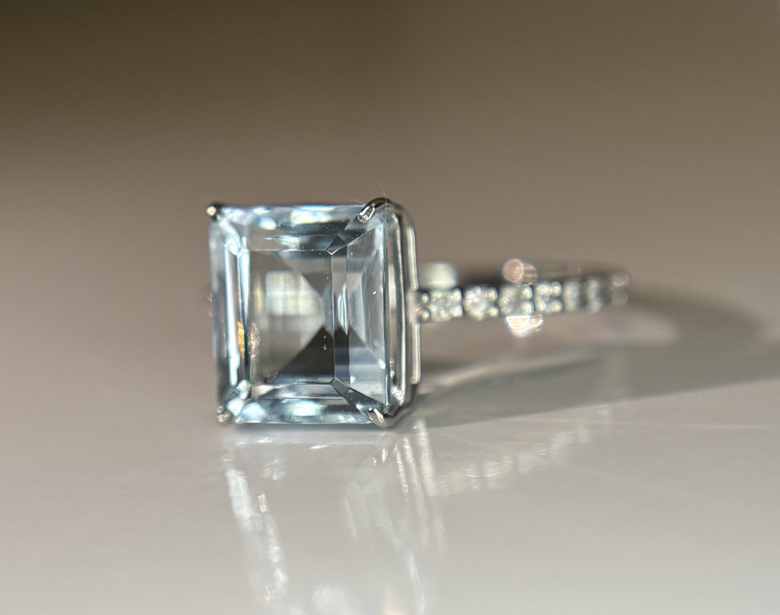 Beautiful 3.34 CT Natural Aquamarine Ring With Natural Diamonds & 950 Platinum - 5