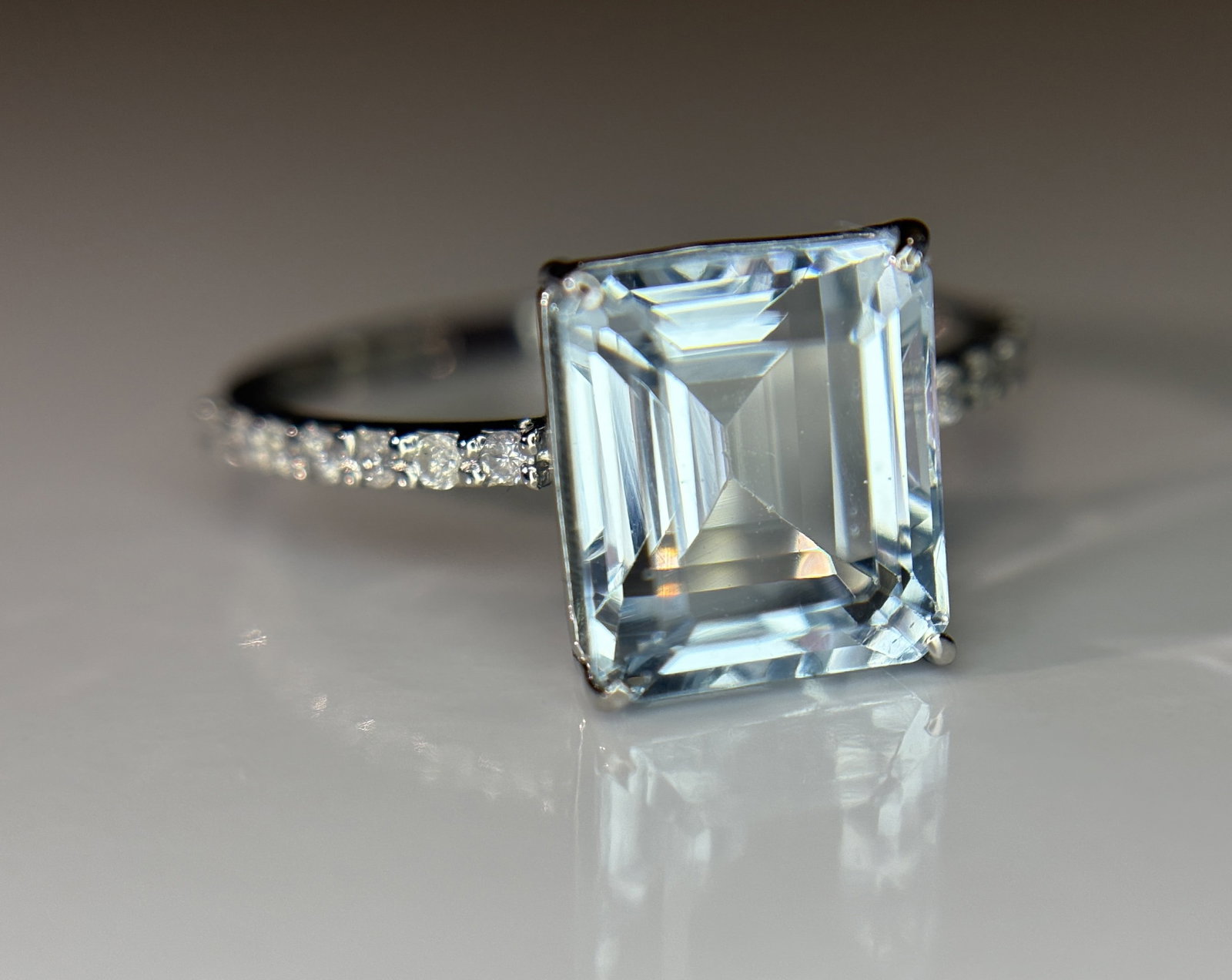 Beautiful 3.34 CT Natural Aquamarine Ring With Natural Diamonds & 950 Platinum - 9