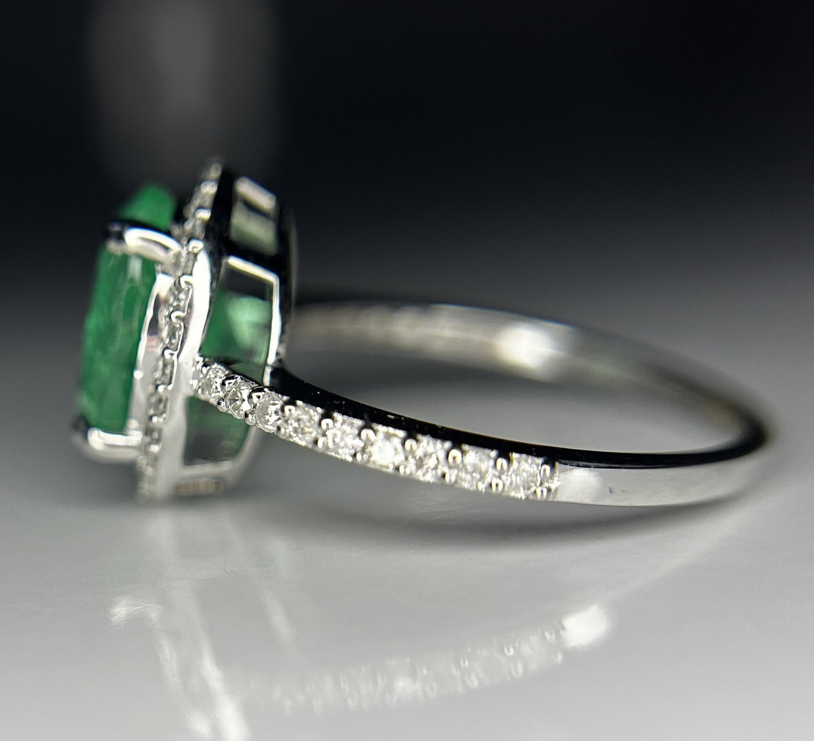 Beautiful 2.71ct Natural Emerald With Natural Diamonds & 18k Gold - 5