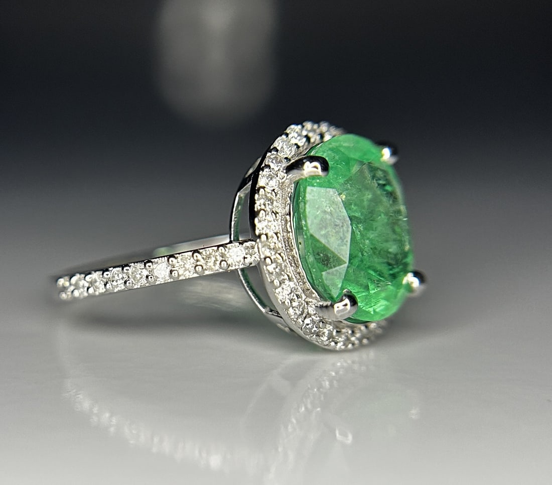 Beautiful 2.71ct Natural Emerald With Natural Diamonds & 18k Gold - 8