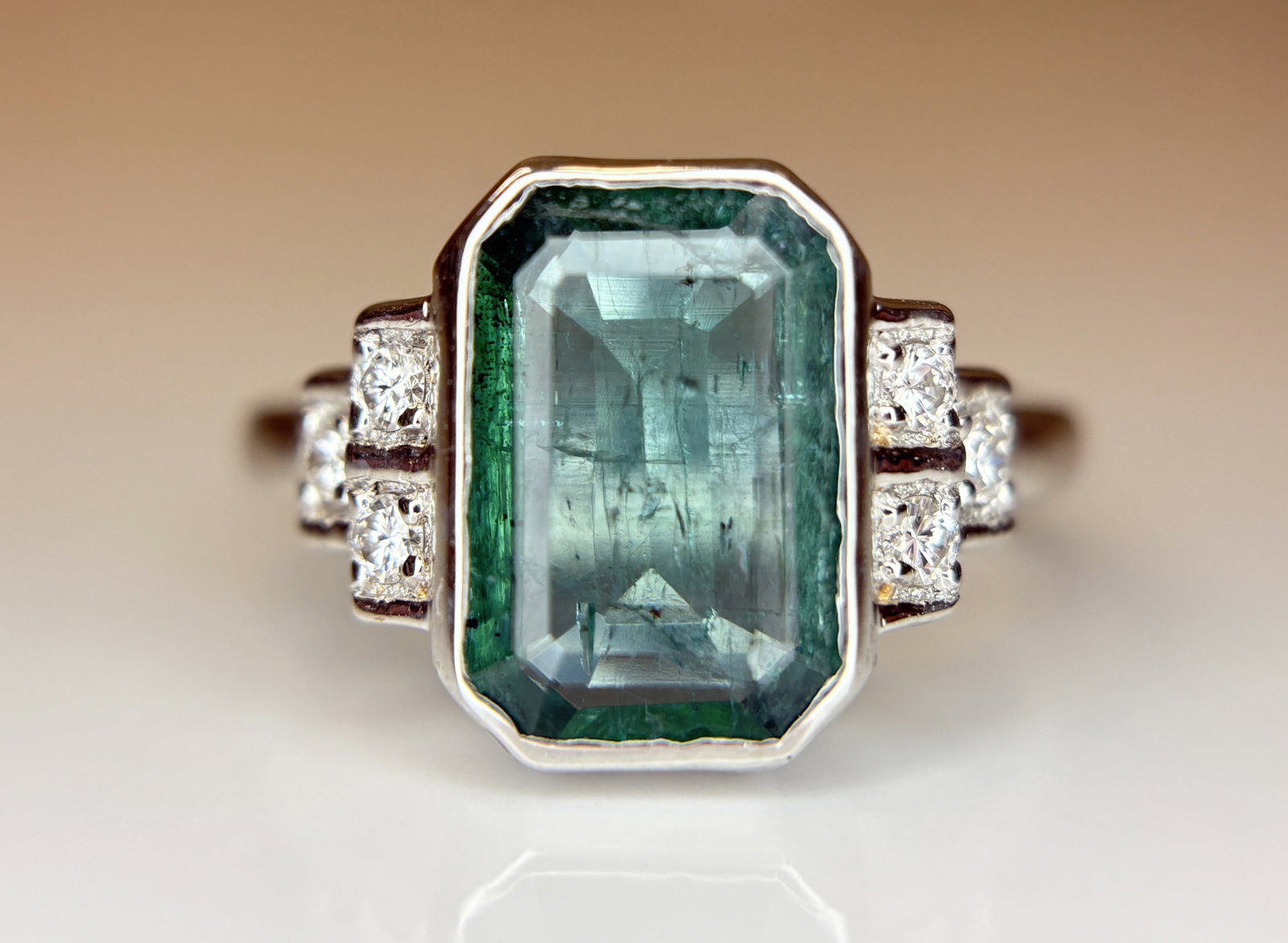 Beautiful 3.00 CT Natural Emerald With Natural Diamonds & 18k Gold - 2