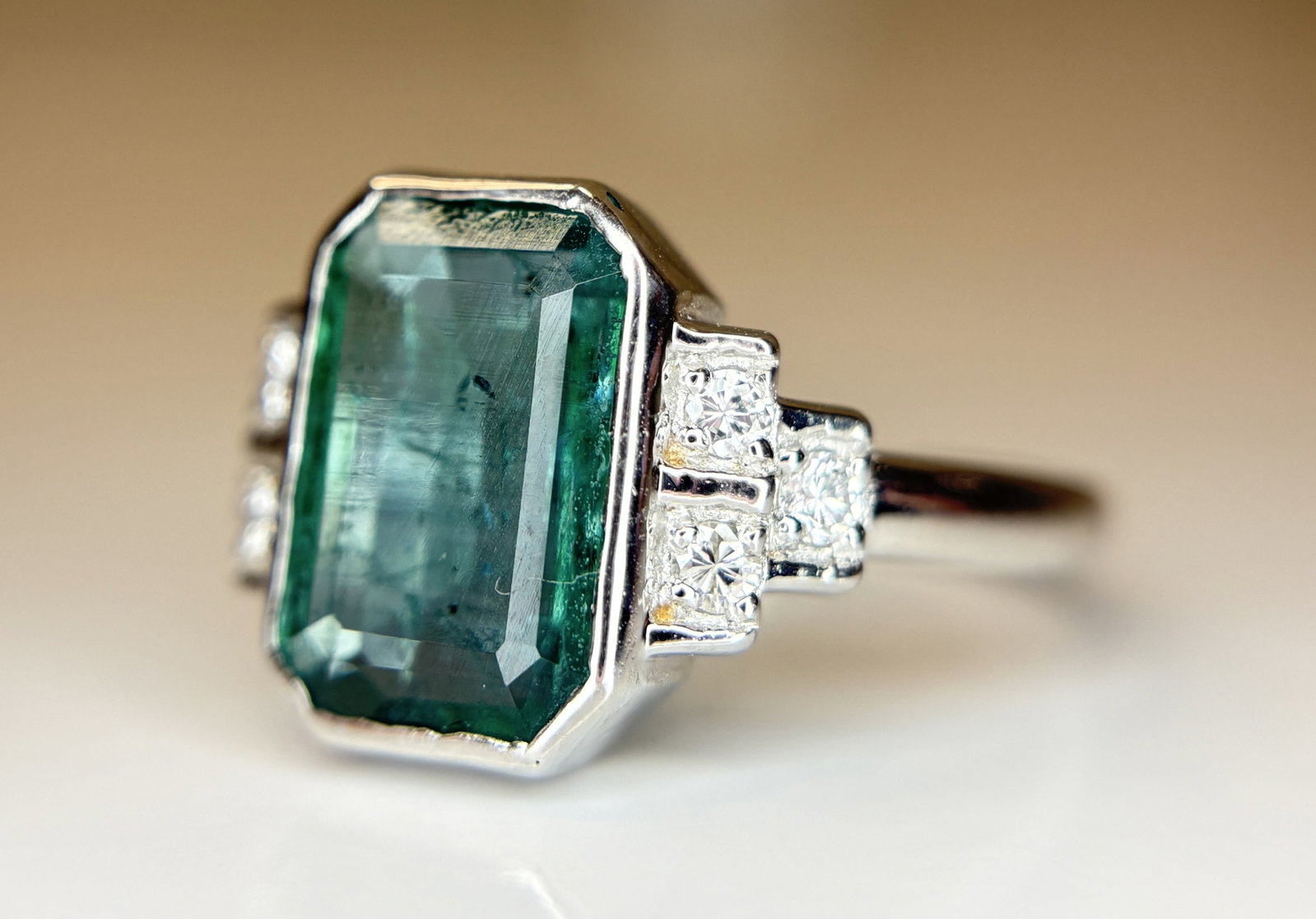 Beautiful 3.00 CT Natural Emerald With Natural Diamonds & 18k Gold - 3