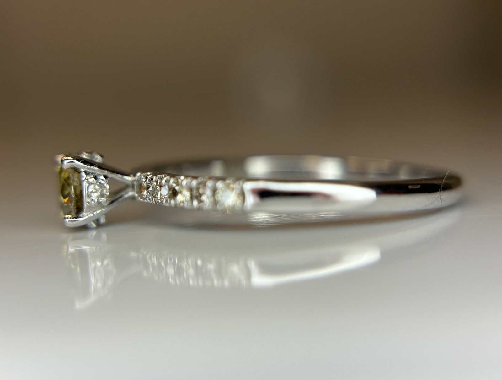 Beautiful 0.26 Ct Natural Champagne Solitaire Diamond & 18k Gold - 4