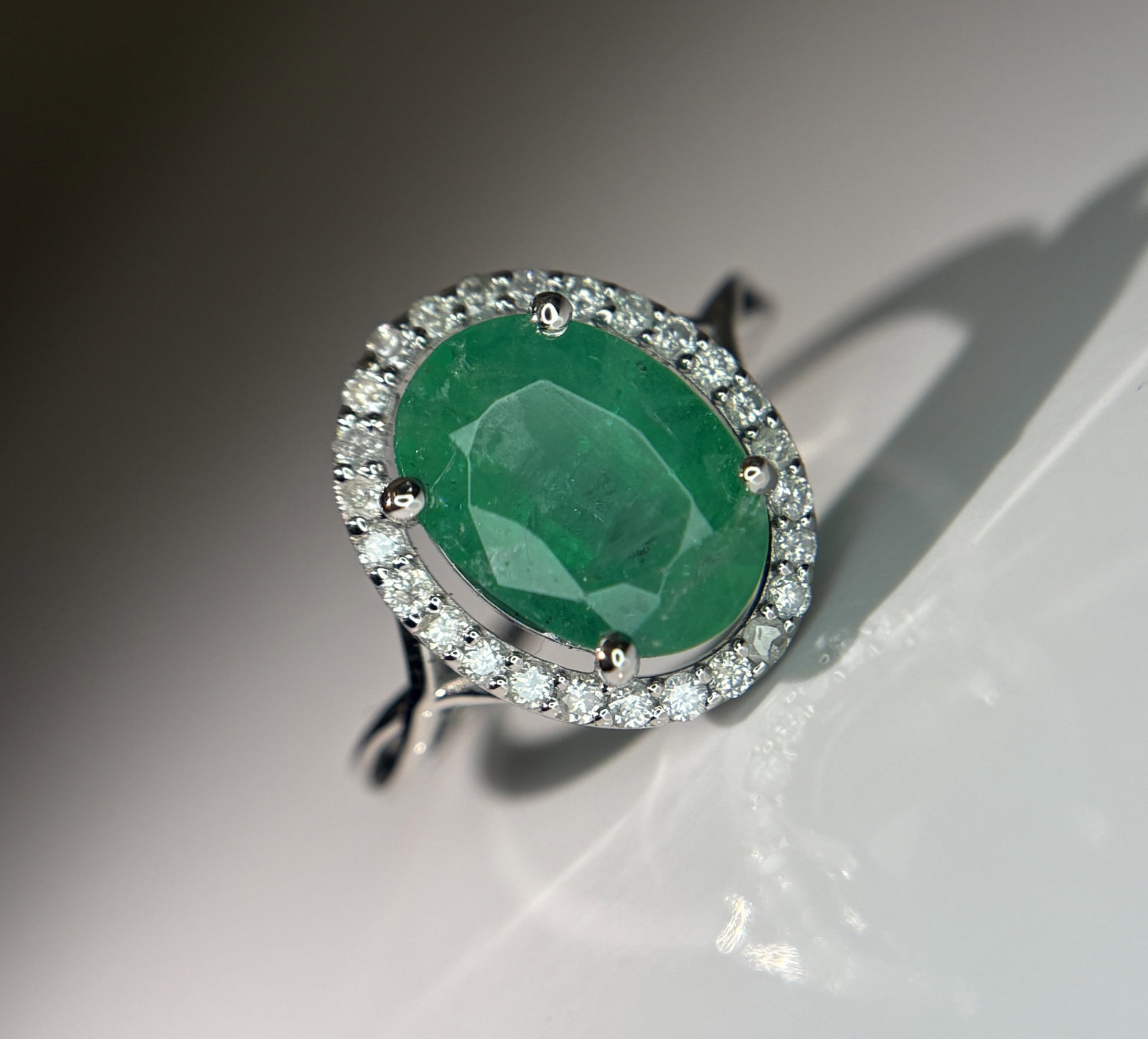 Beautiful 2.70 CT Natural Emerald Ring With Natural Diamonds & Platinum 950 - 11