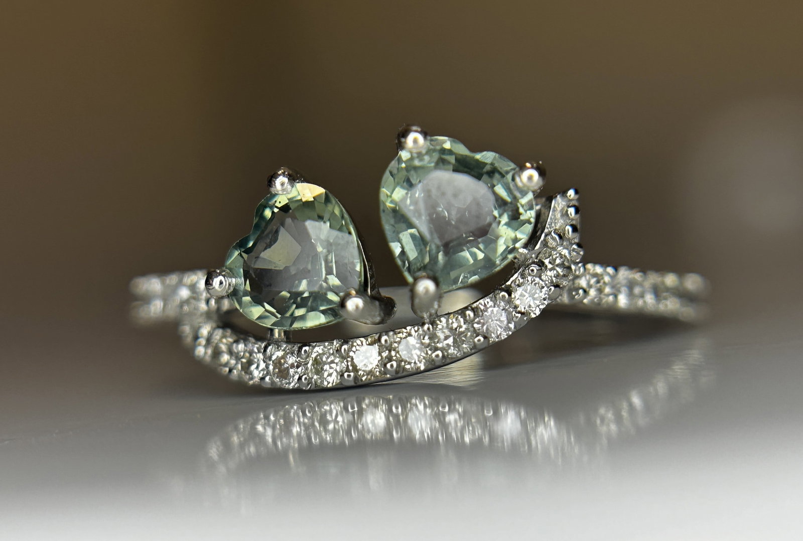 Beautiful 1.07 CT Bi-Colour Unheated Ceylon Sapphire Diamonds & 950 Platinum - 3