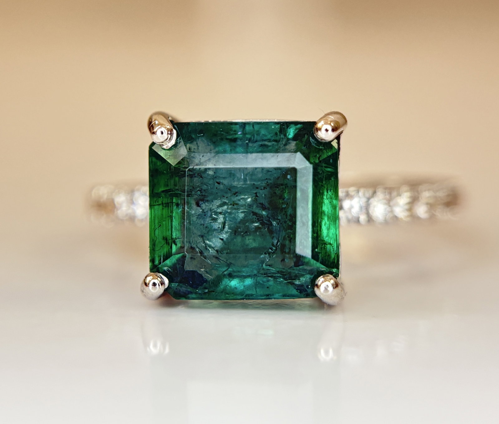 Beautiful 3.42 CT Natural Emerald Ring With Natural Diamonds & Platinum 950: Title: Beautiful 3.42 CT Natural Emerald Ring With Natural Diamonds & Platinum 950 Description: Beautiful 3.42 CT Natural Emerald Ring With Natural Diamonds & Platinum 950 Description: Total