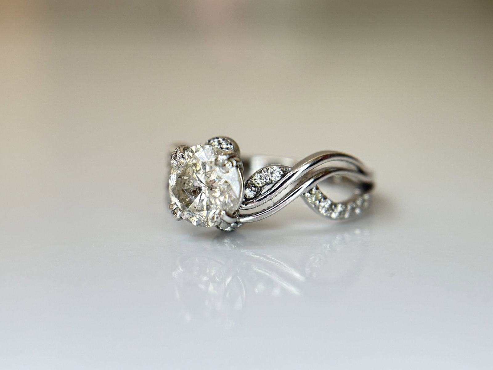 Beautiful 1.36ct Natural Diamond Ring With 18k White Gold - 3