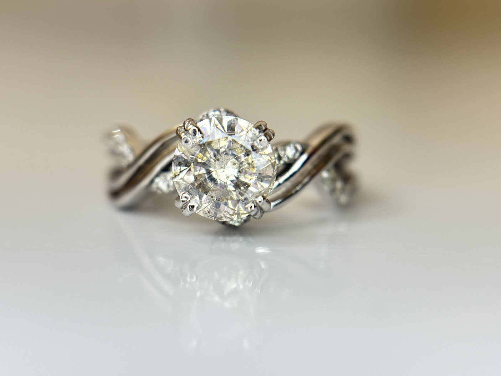 Beautiful 1.36ct Natural Diamond Ring With 18k White Gold - 4