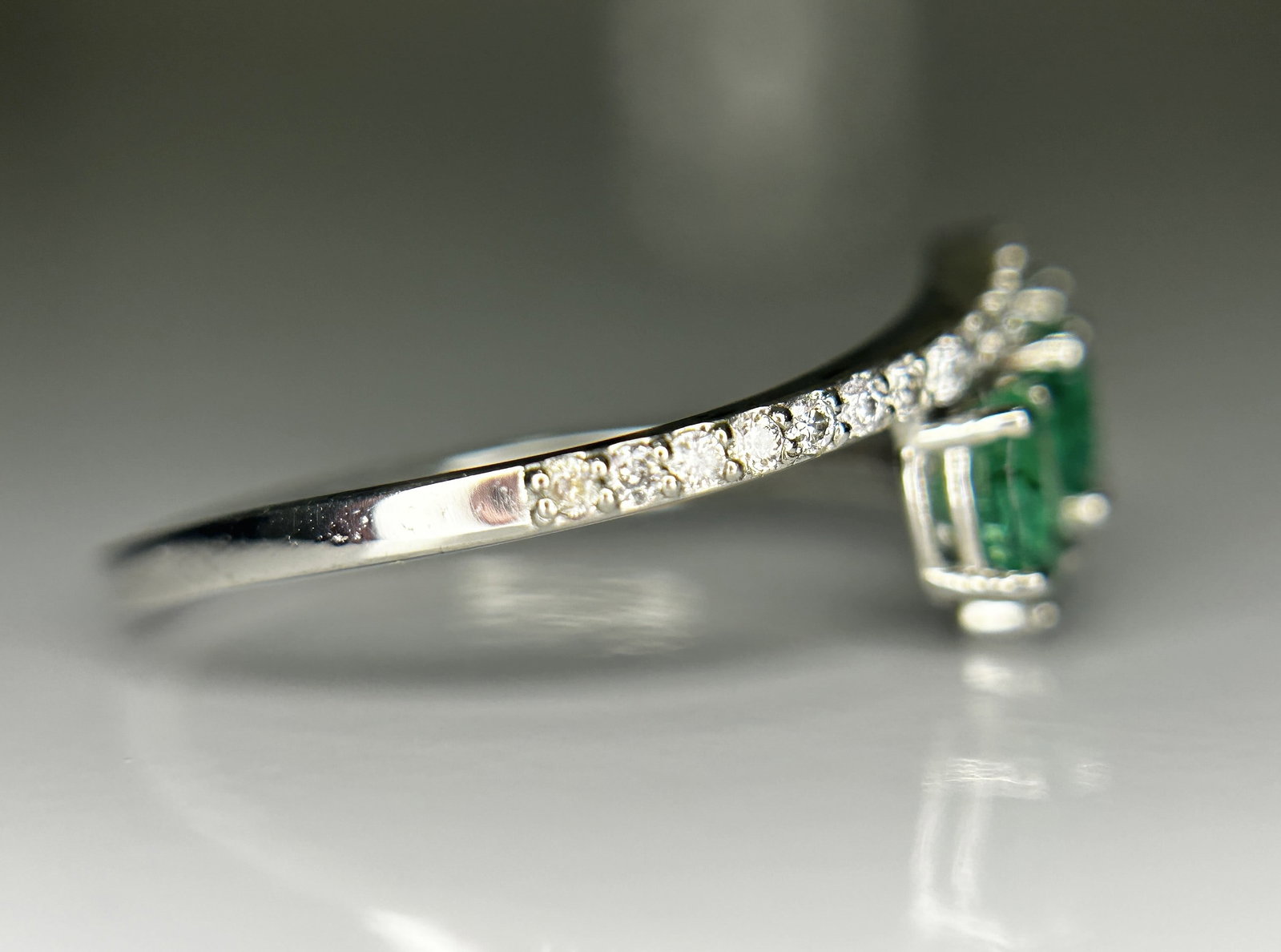 Beautiful 0.62Ct Natural Emerald Ring With Natural Diamonds & Platinum 950 - 6