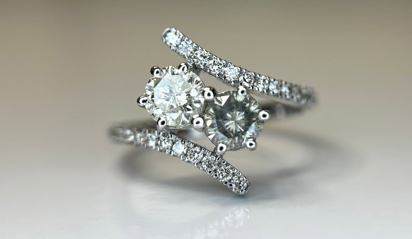 Beautiful Natural 1.15 Carat Diamond Ring With 18k White Gold - 3