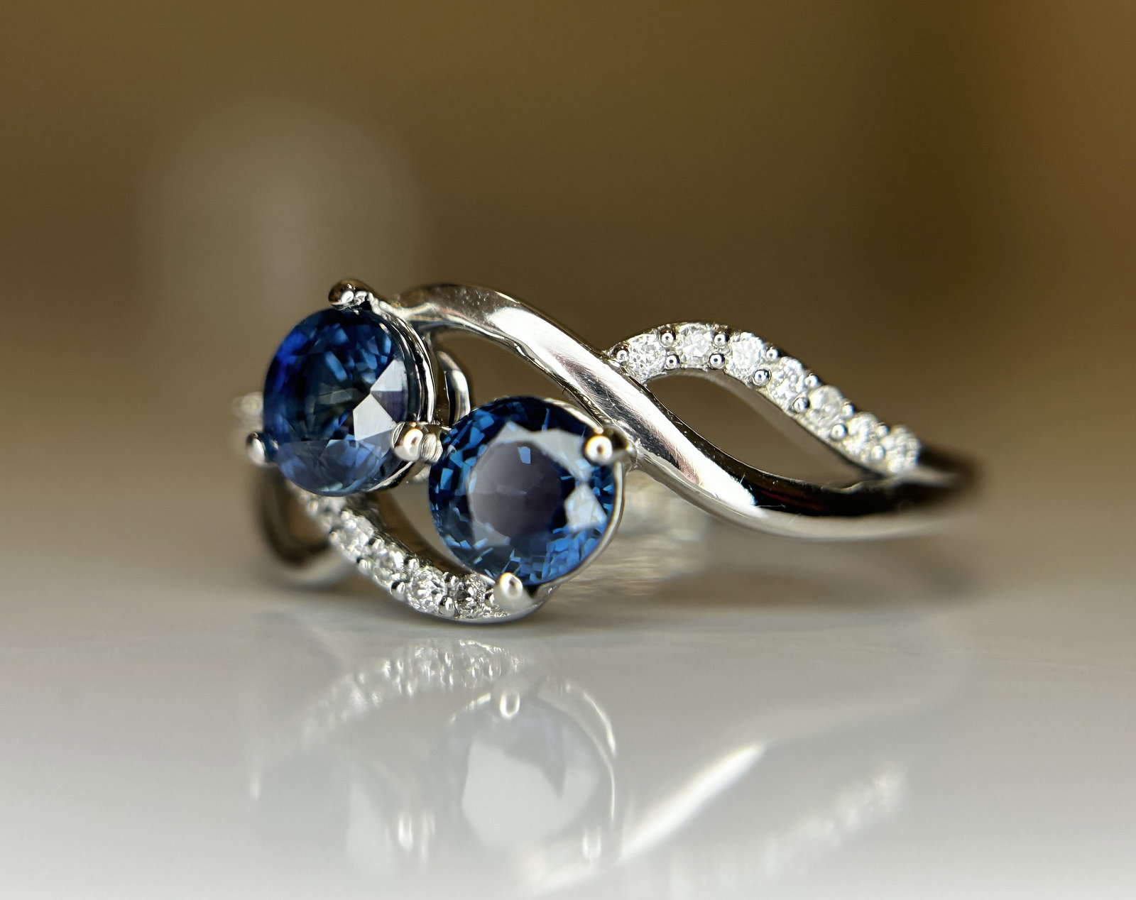 Beautiful 1.05 CT Unheated Ceylon Blue Sapphire Diamonds & 950 Platinum - 3