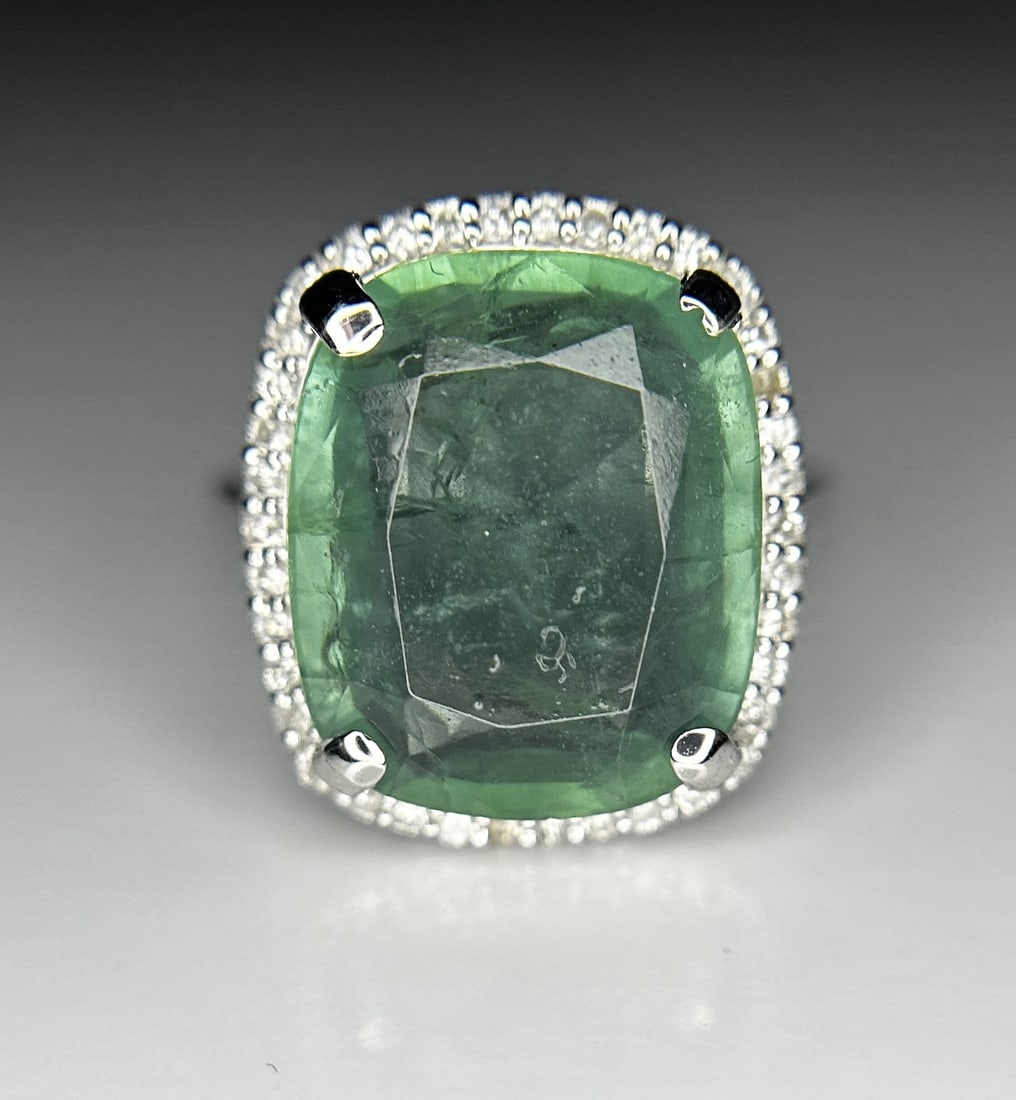 Beautiful 10.04 ct Natural Emerald With Natural Diamonds & 18k Gold - 2