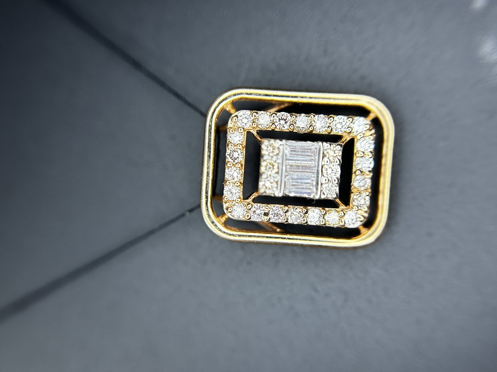 Beautiful Natural 0.40 CT Diamond Pendant With 18k Yellow Gold - 3