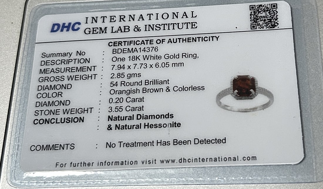 Beautiful 3.55 CT Natural Hessonite Garnet With Natural Diamonds & 18k Gold - 11