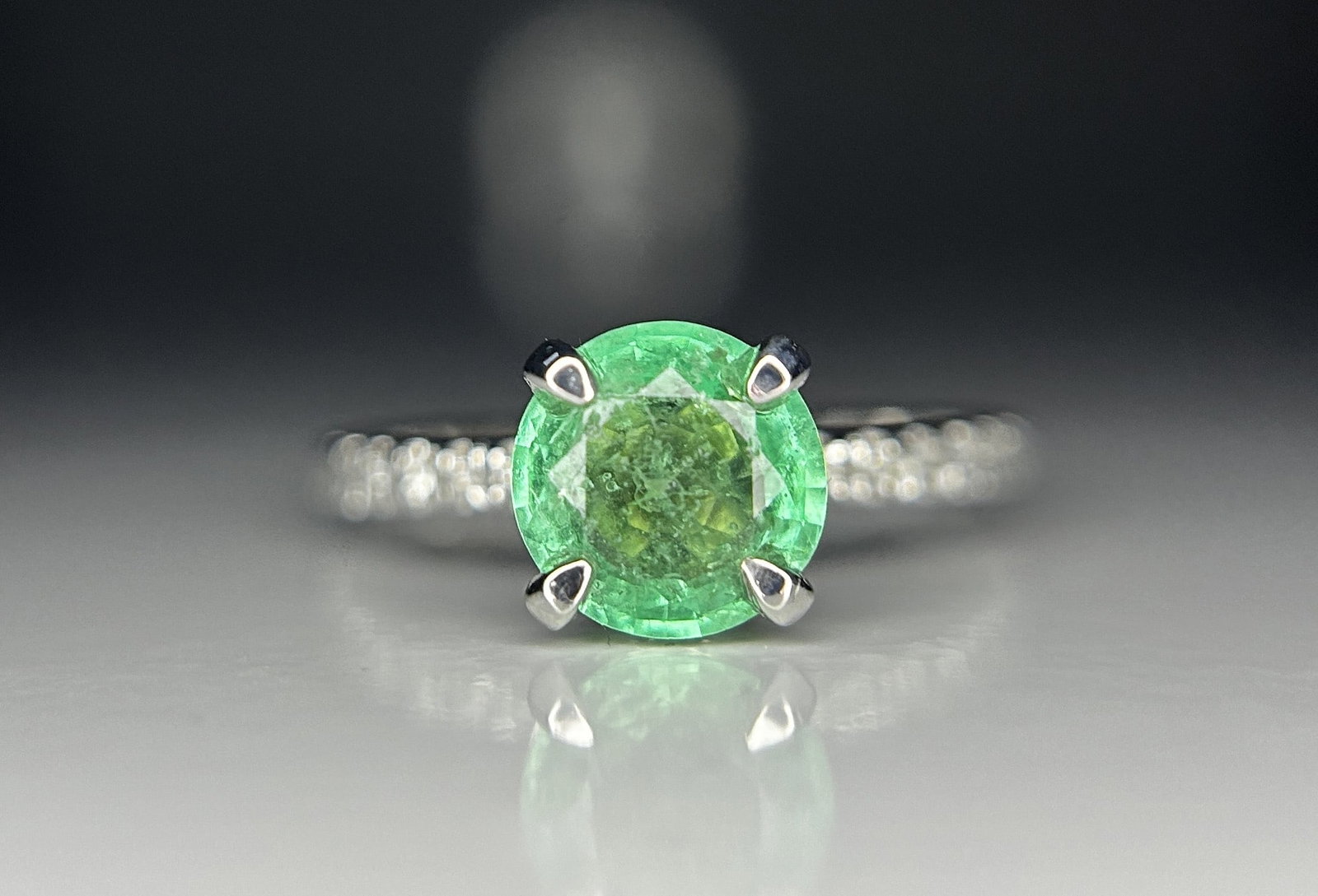 Beautiful 1.03ct Natural Emerald With Natural Diamonds & 18k Gold - 2