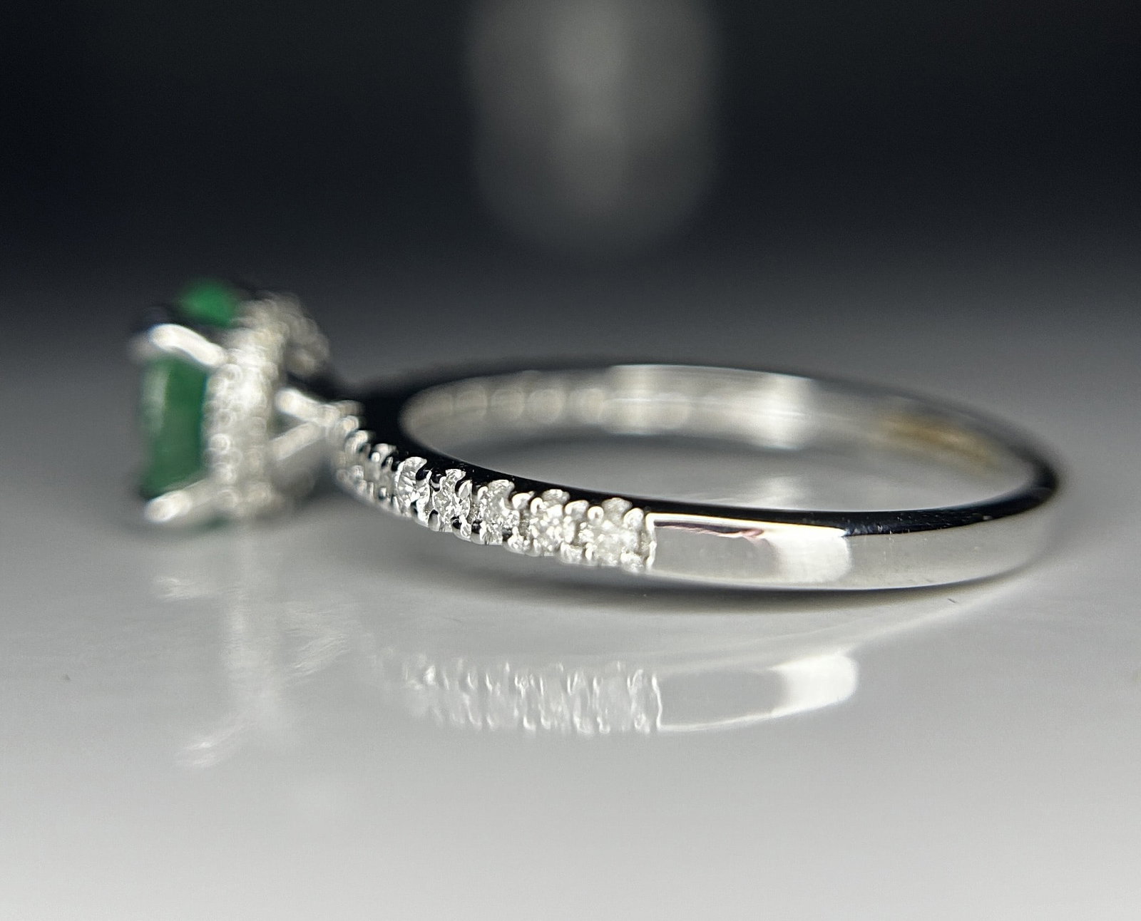 Beautiful 1.03ct Natural Emerald With Natural Diamonds & 18k Gold - 6