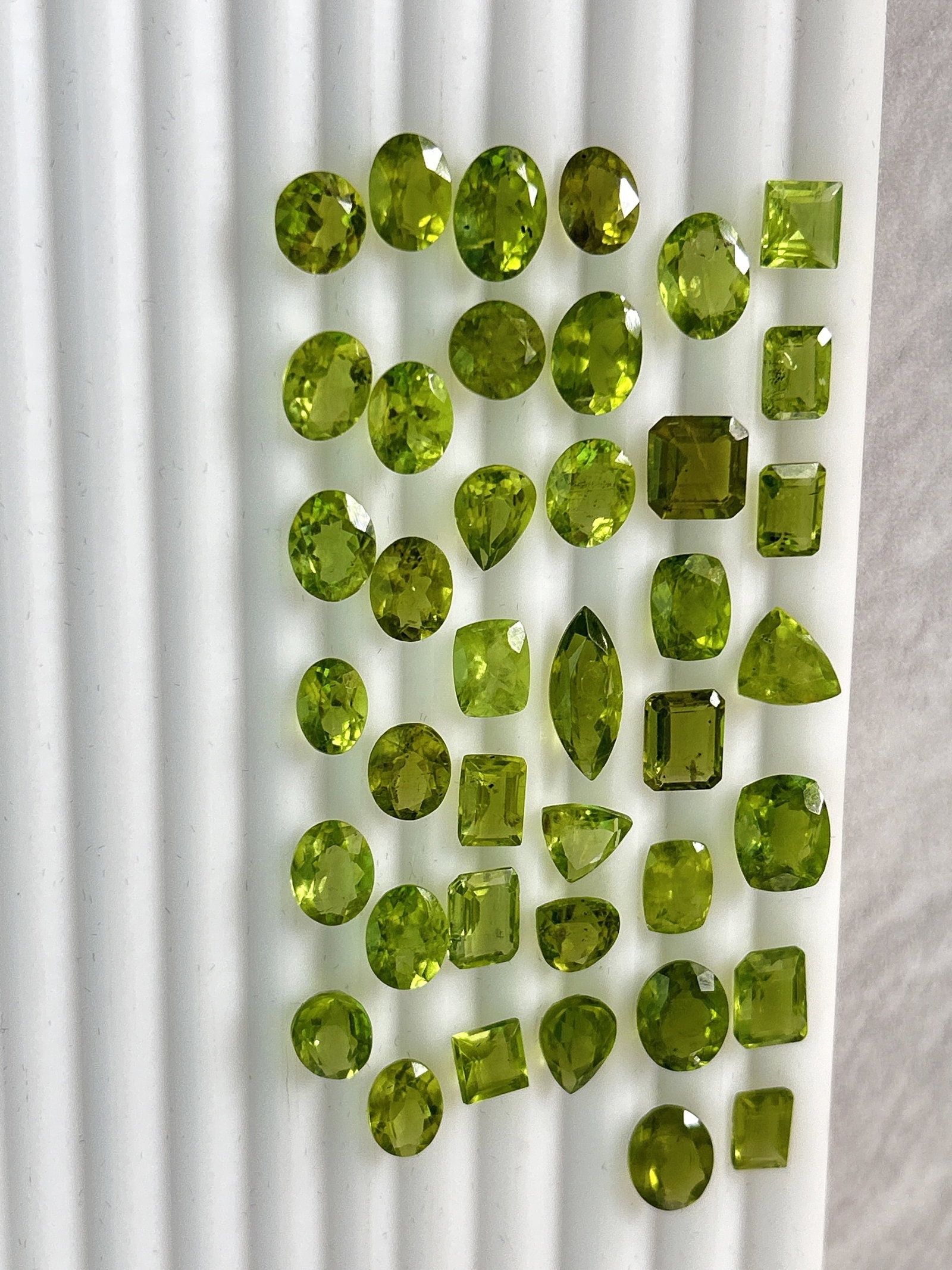 87.85ct Natural Peridot - 4
