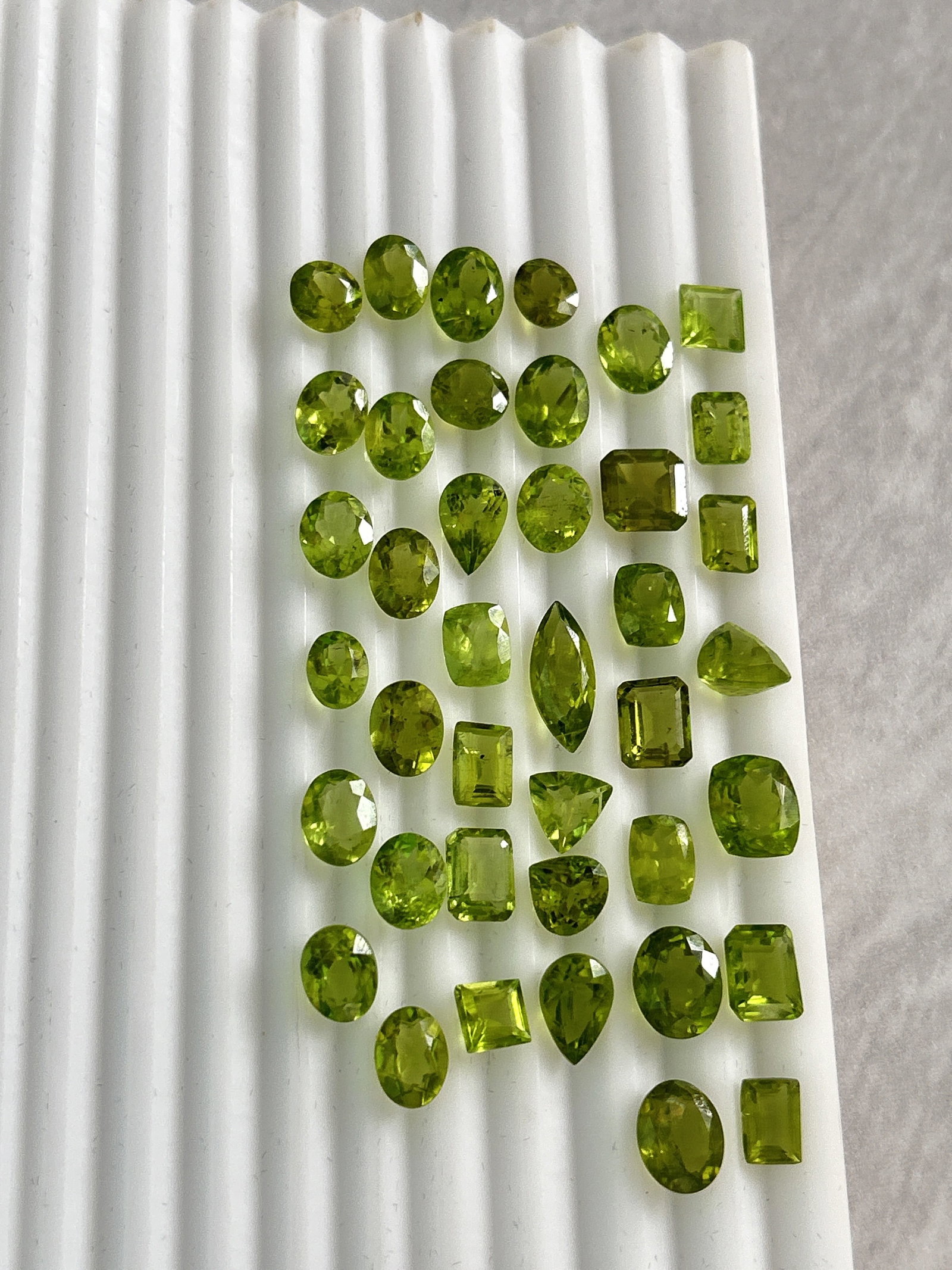 87.85ct Natural Peridot - 5