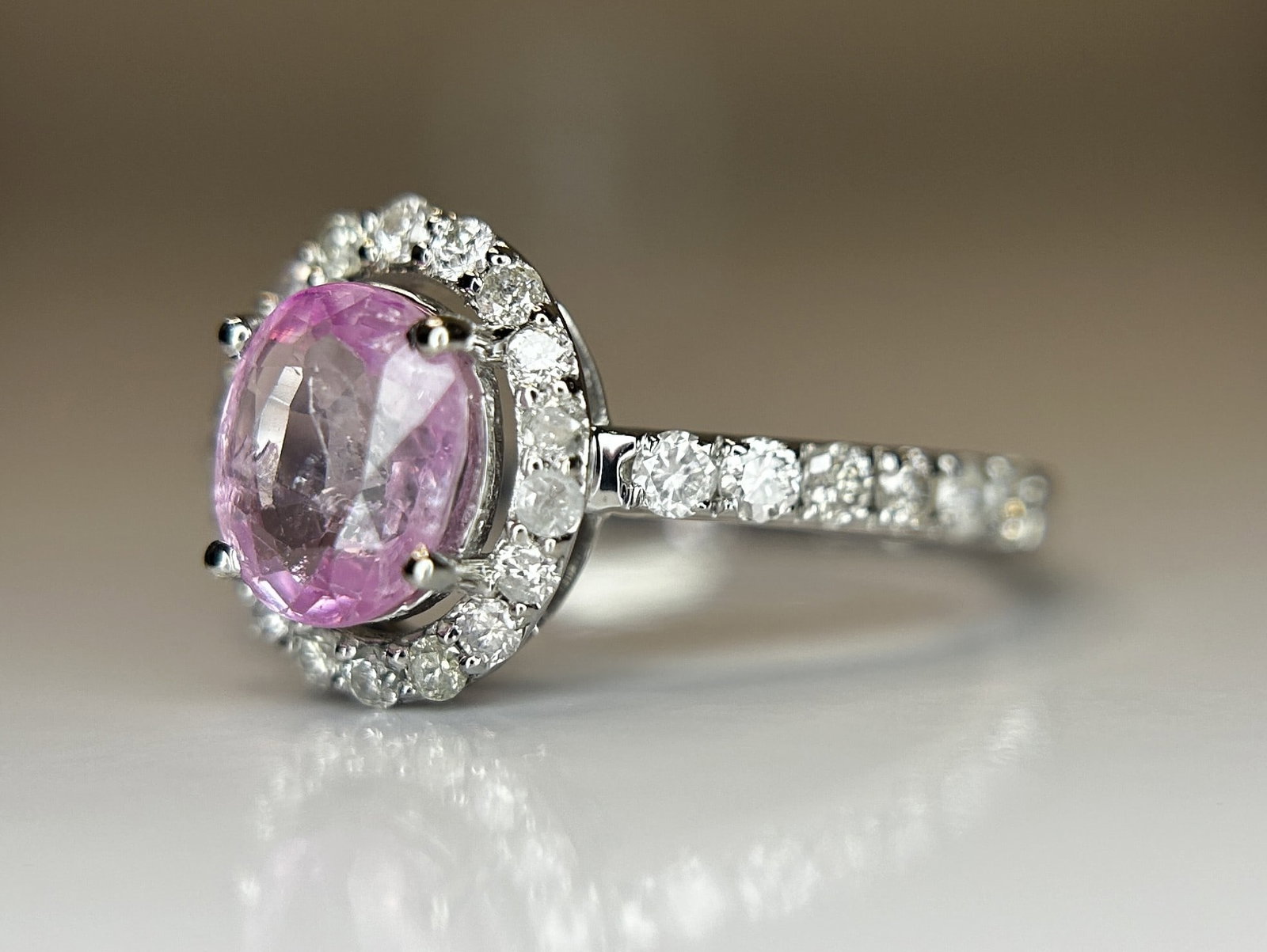 Beautiful Natural Ceylon 1.15ct Pink Sapphire With Diamonds & 18k Gold - 3