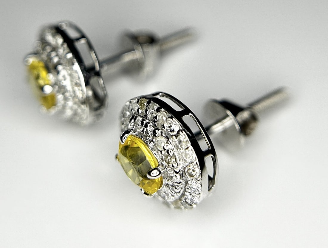 Beautiful 0.92 CT Unheated Ceylon Yellow Sapphire With Natural Diamonds & 18k Gold - 5