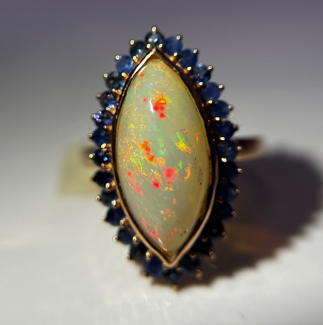 Beautiful Natural Opal Ring With Natural Blue Sapphire and 18k Gold - 5