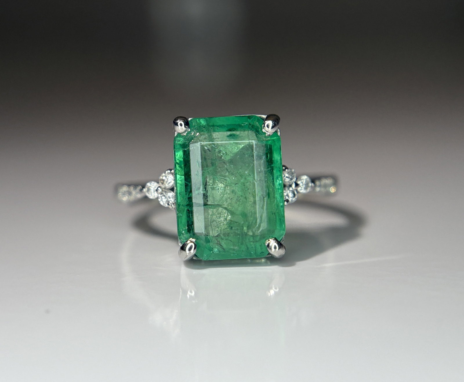 Beautiful 3.15 CT Natural Emerald Ring With Natural Diamonds & Platinum 950 - 8