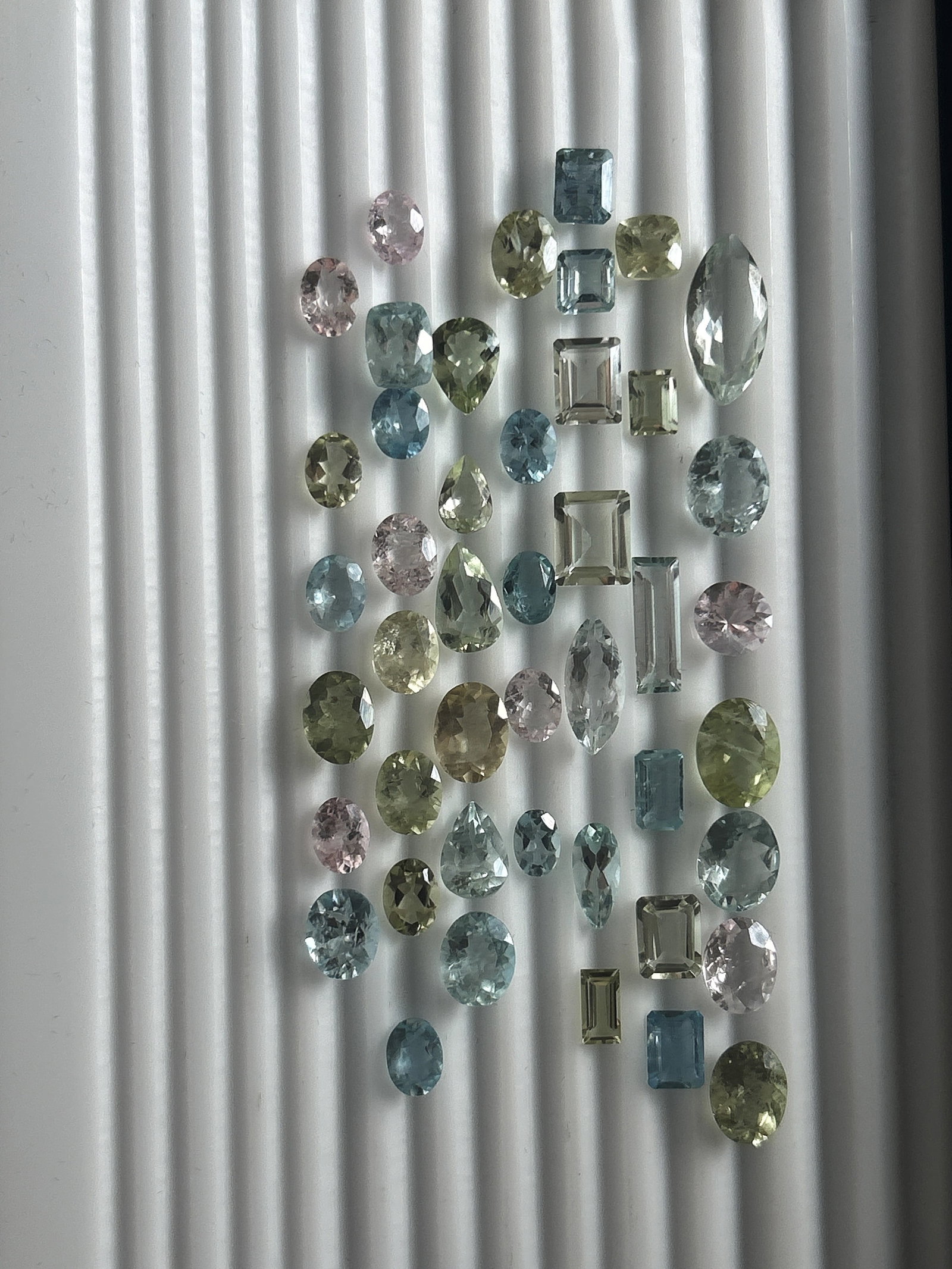 72.75ct Natural Blue and Green Aquamarine and Pink Morganite - 3