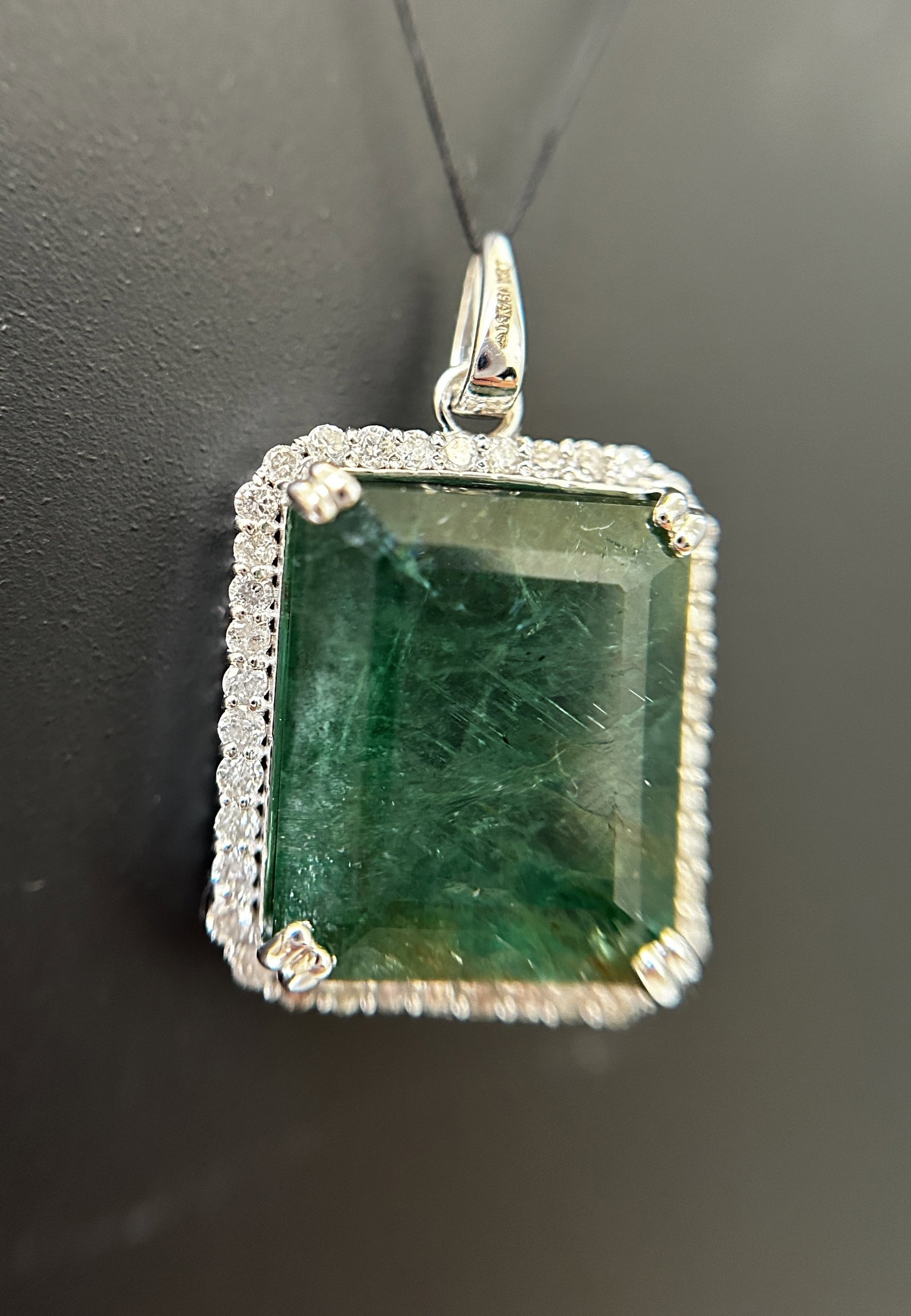 Beautiful 24.18 ct Natural Emerald With Natural Diamonds & 18k Gold - 6