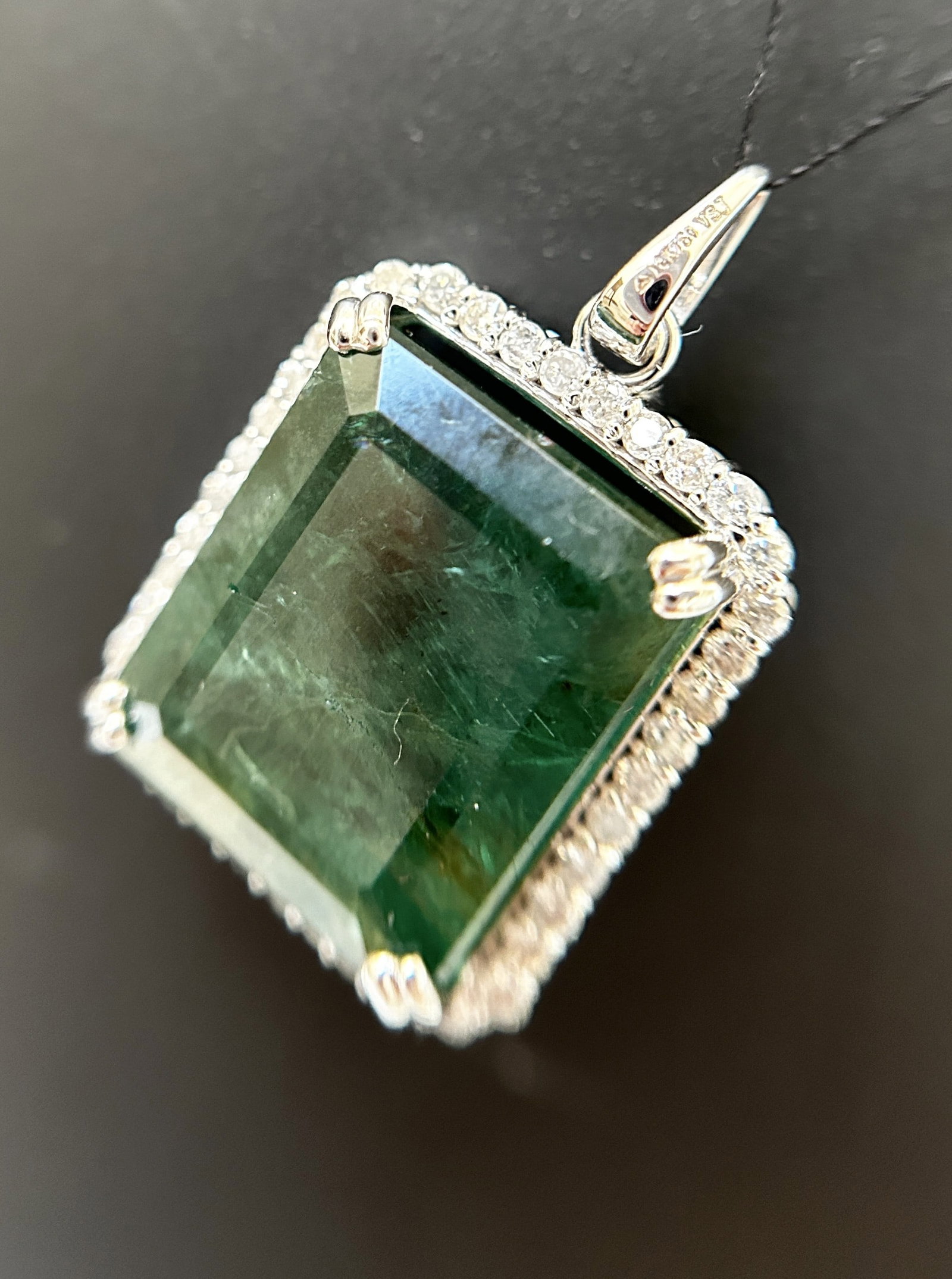 Beautiful 24.18 ct Natural Emerald With Natural Diamonds & 18k Gold - 8