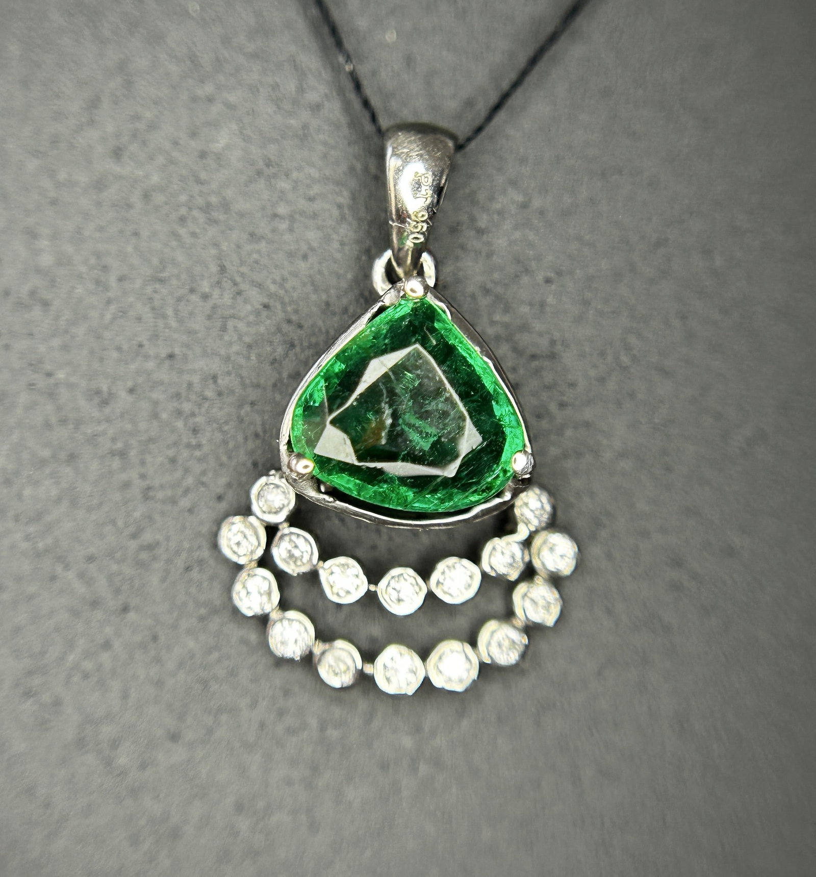 Beautiful 1.37ct Natural Emerald Pendant With Diamonds & 950 Platinum - 6