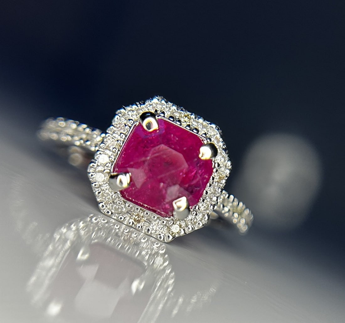 Beautiful 2.11 CT Unheated Old Burma Ruby With Natural Diamonds & 18k Gold - 11