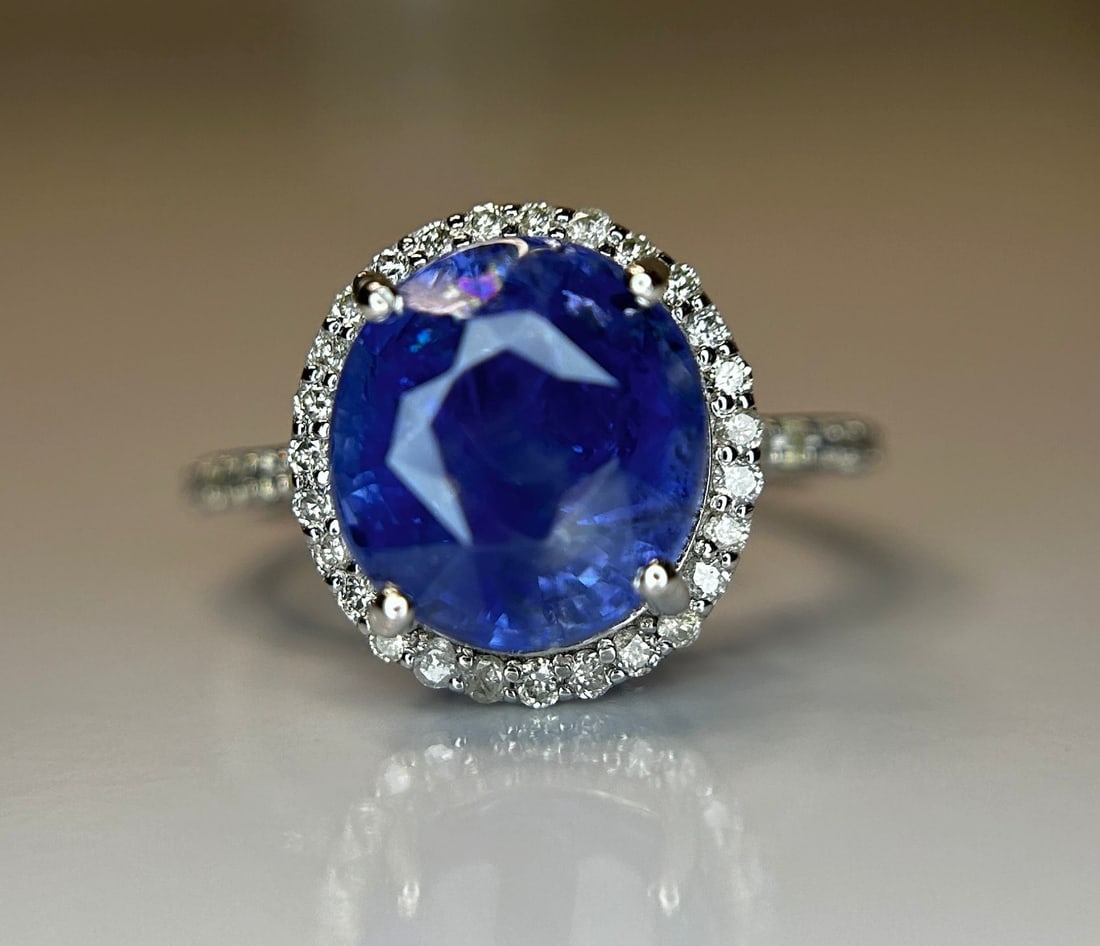 Beautiful 6.62 CT Natural Ceylon Cornflour Blue Sapphire Diamonds & 18k Gold - 7