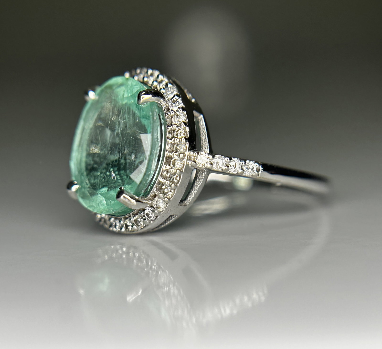 Beautiful 2.75 CT Untreated Columbian Natural Emerald Ring With Diamonds & 18k Gold - 5