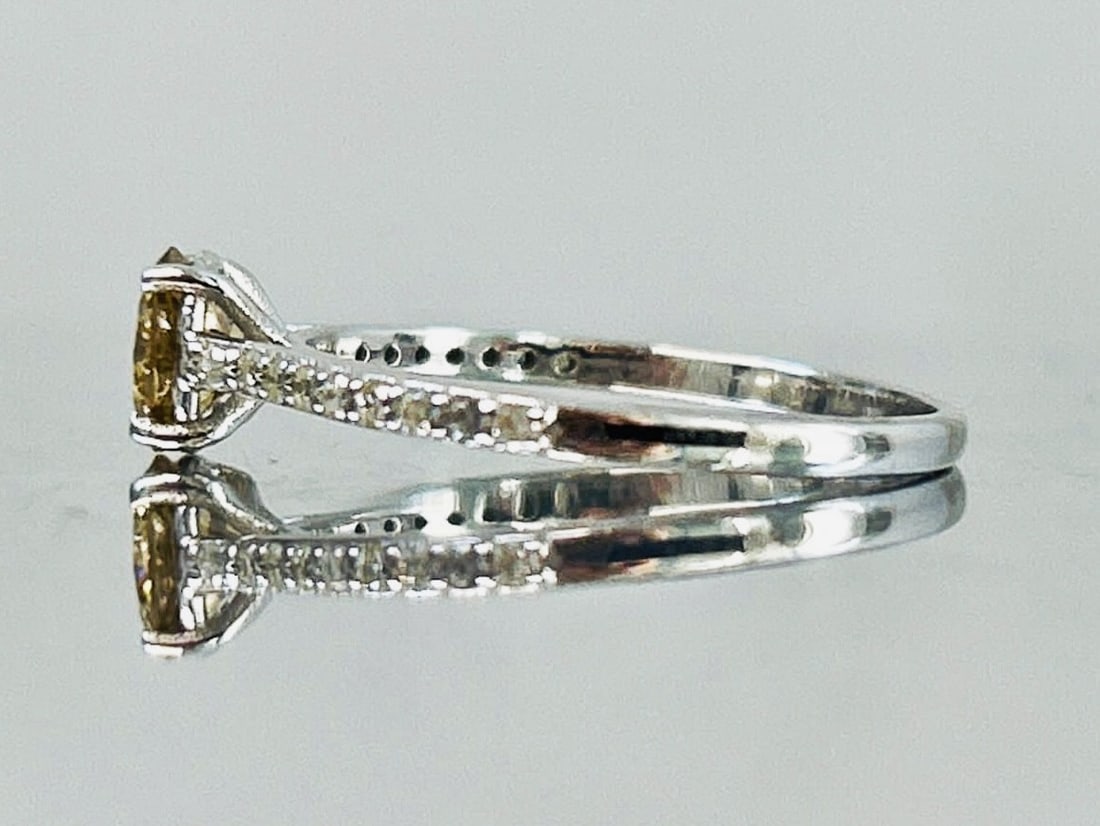 Beautiful Natural 0.82 CT Natural Solitaire Champagne Diamond Ring With 18k Gold - 4