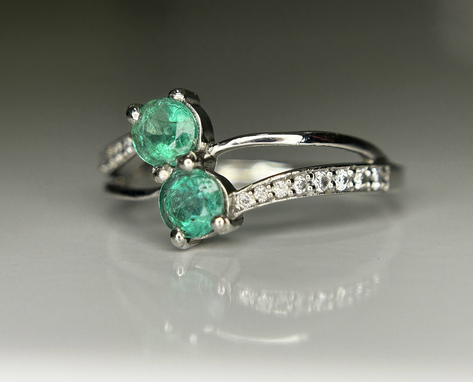 Beautiful 0.78Ct Natural Emerald Ring With Natural Diamonds & Platinum 950 - 2