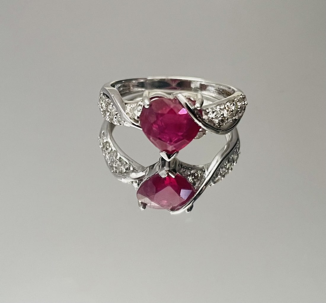 Beautiful Natural Heart Shape Burmese Ruby Ring 1.58 Ct With Diamonds & 18k Gold - 5