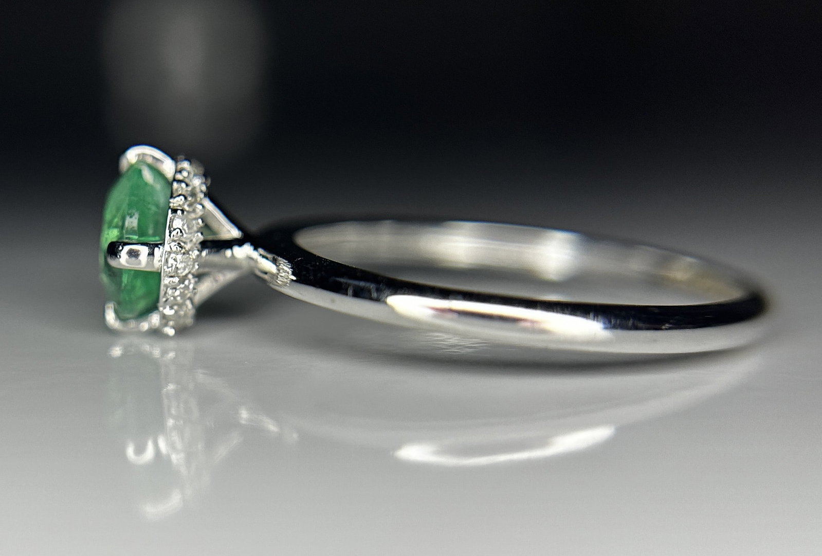Beautiful 1.07ct Natural Emerald With Natural Diamonds & 18k Gold - 5