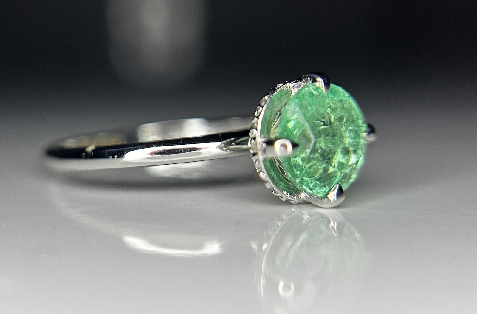 Beautiful 1.07ct Natural Emerald With Natural Diamonds & 18k Gold - 8