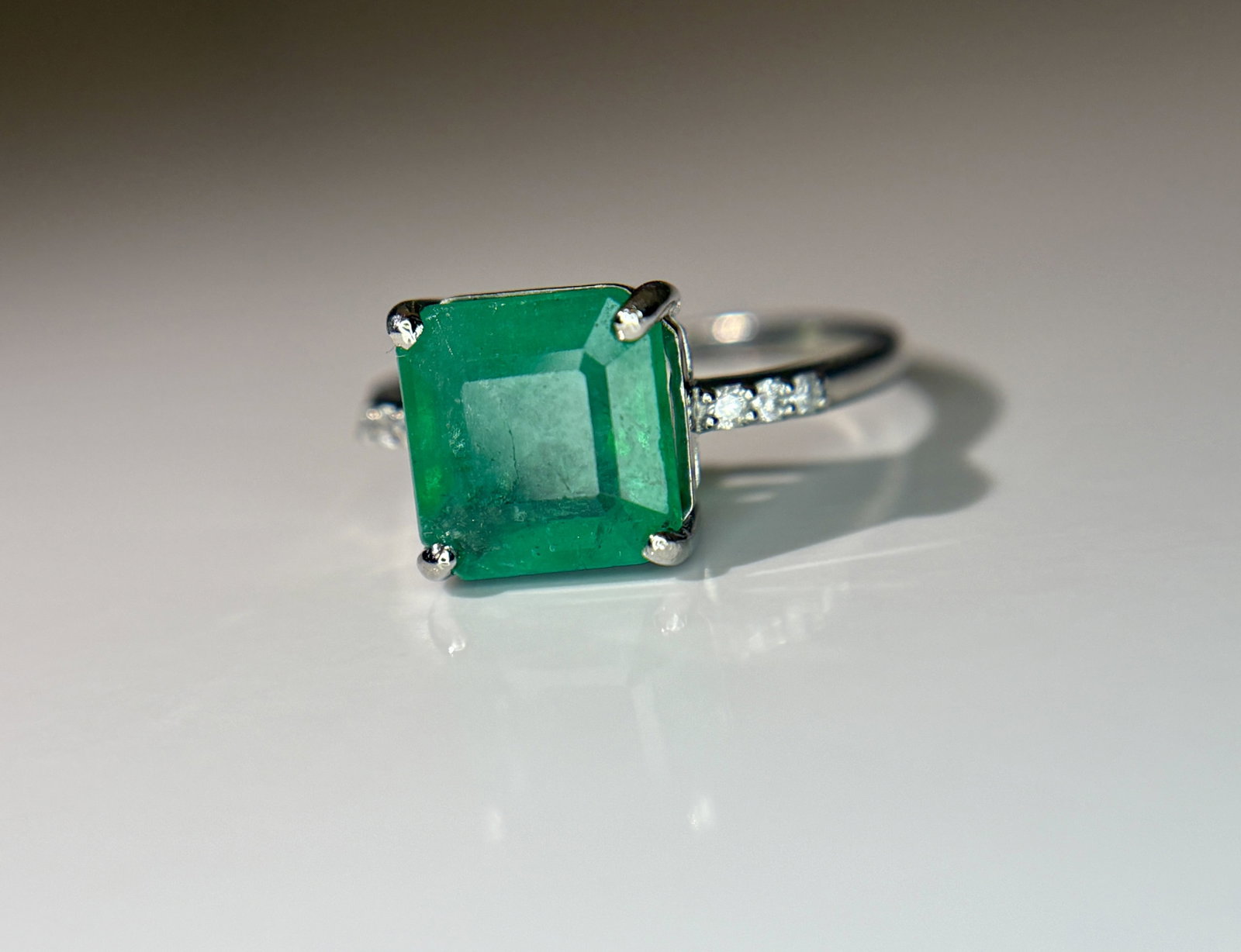 Beautiful 2.65 CT Natural Emerald Ring With Natural Diamonds & Platinum 950 - 3