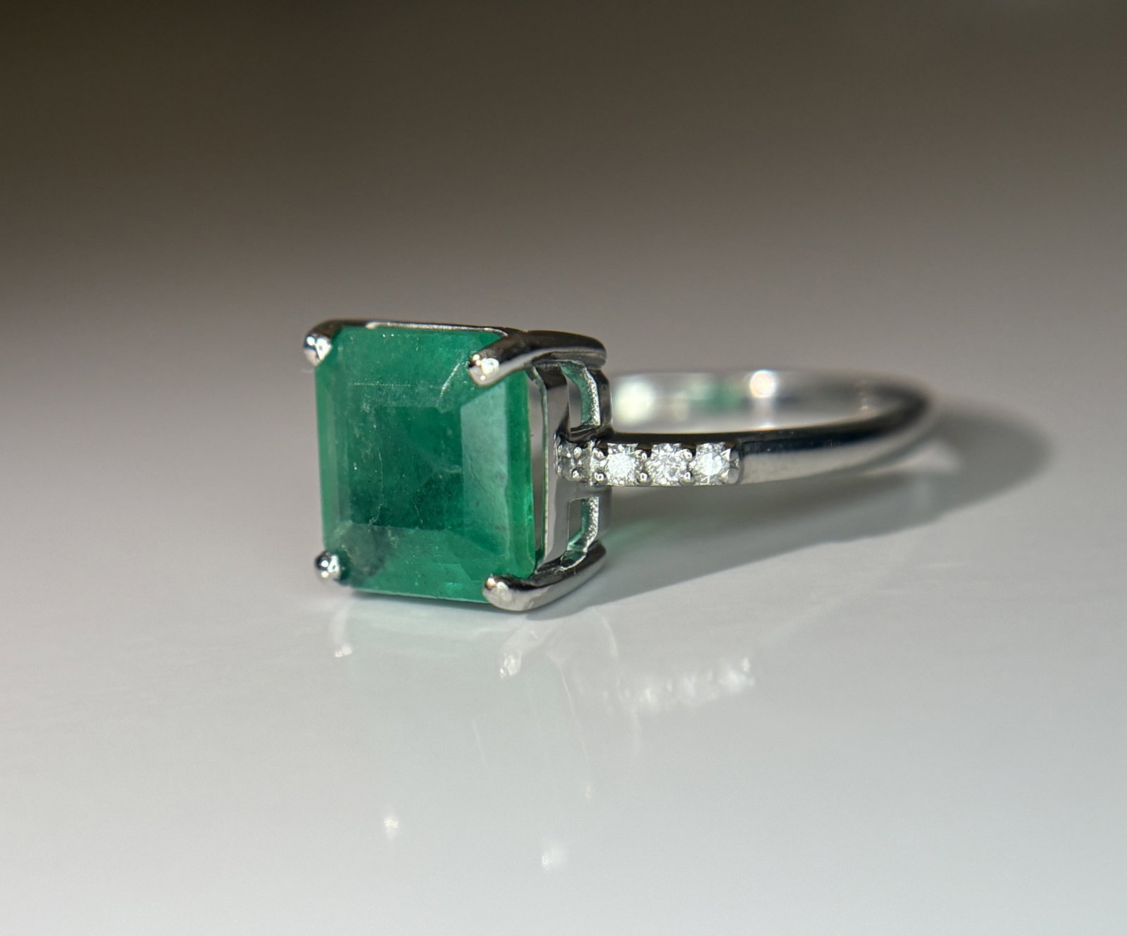 Beautiful 2.65 CT Natural Emerald Ring With Natural Diamonds & Platinum 950 - 5