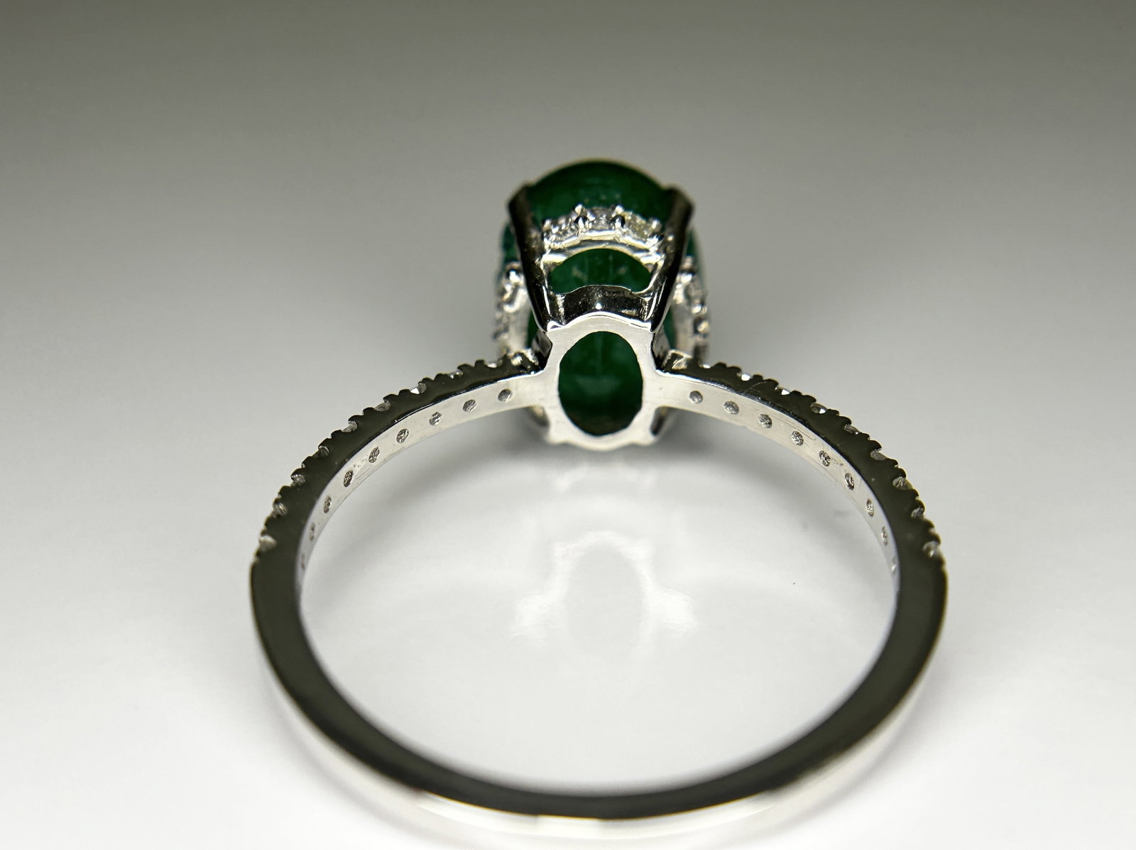 Beautiful 2.60 CT Natural Emerald Ring With Natural Diamonds & Platinum 950 - 4