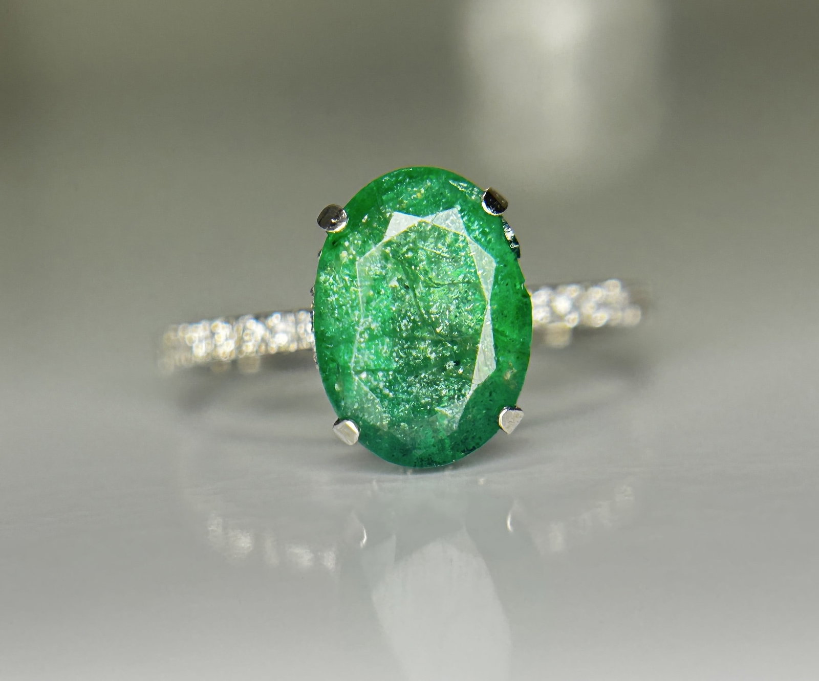 Beautiful 2.60 CT Natural Emerald Ring With Natural Diamonds & Platinum 950 - 6