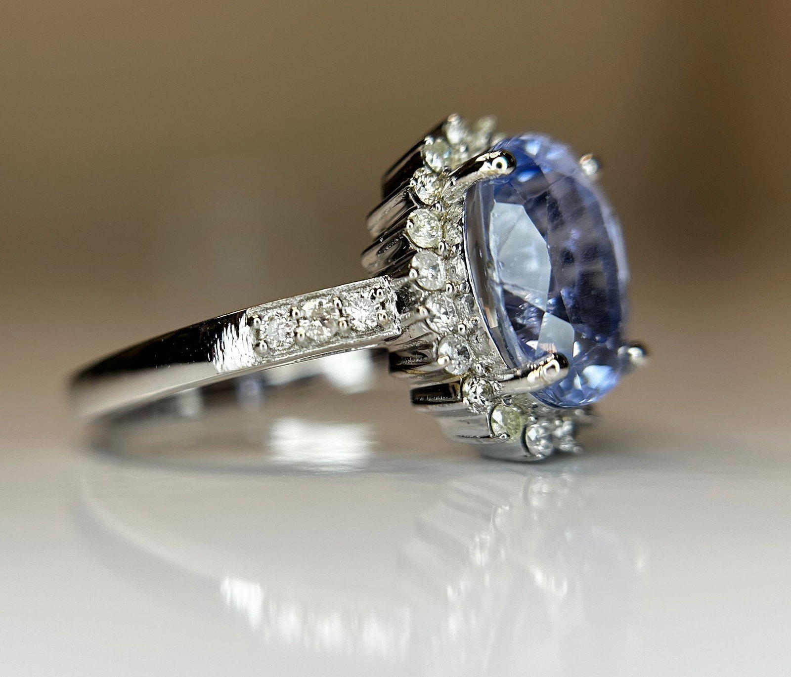 3.13 CT Unheated/Untreated Ceylon Cornflour Blue Sapphire Diamonds & 18k Gold - 5