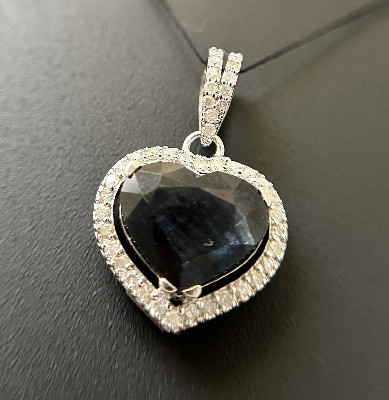 Beautiful 3.17 CT Unheated Ceylon Blue Sapphire With Natural Diamonds & 18k Gold - 2