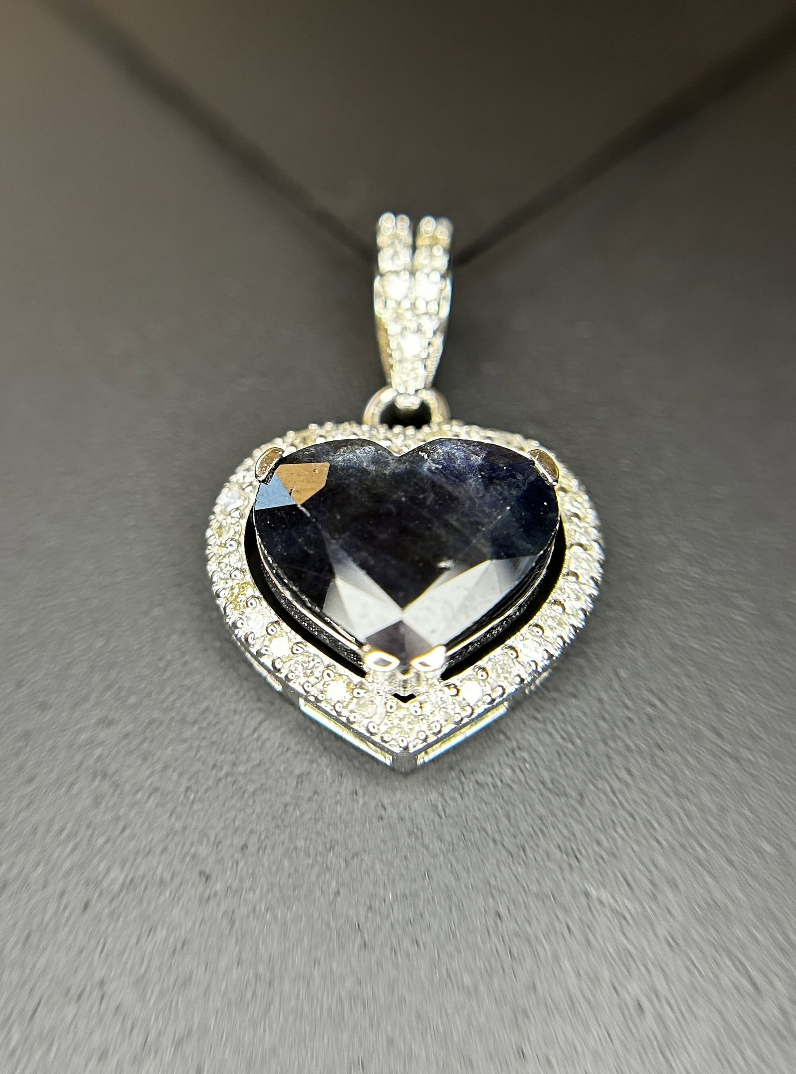 Beautiful 3.17 CT Unheated Ceylon Blue Sapphire With Natural Diamonds & 18k Gold - 6