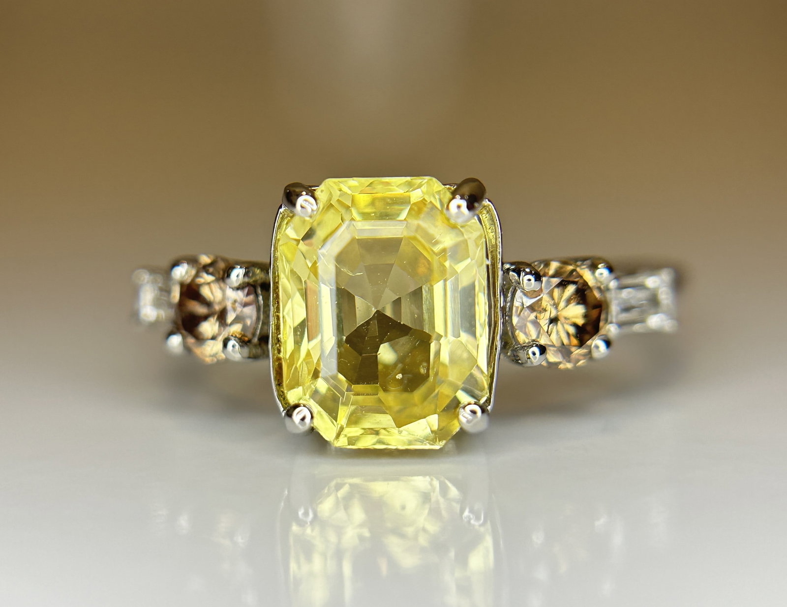 Beautiful 2.34ct Unheated Untreated Natural Ceylon Yellow Sapphire Diamonds & 950 Platinum - 2