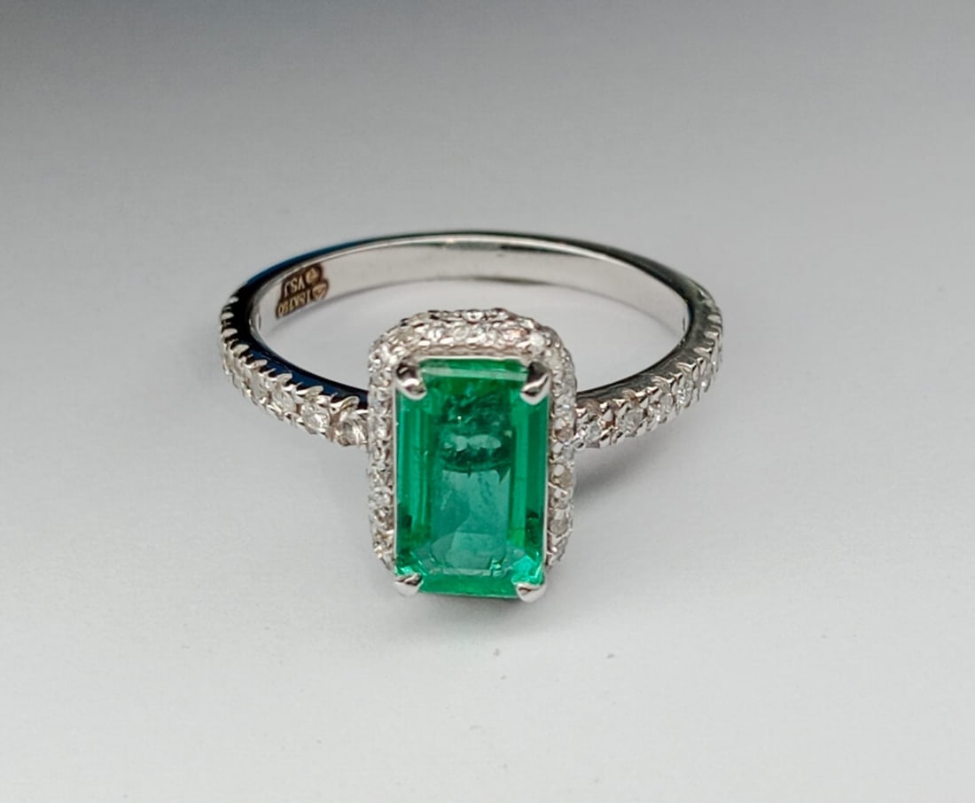 Beautiful Natural Emerald With Natural Diamonds & 18k Gold - 5