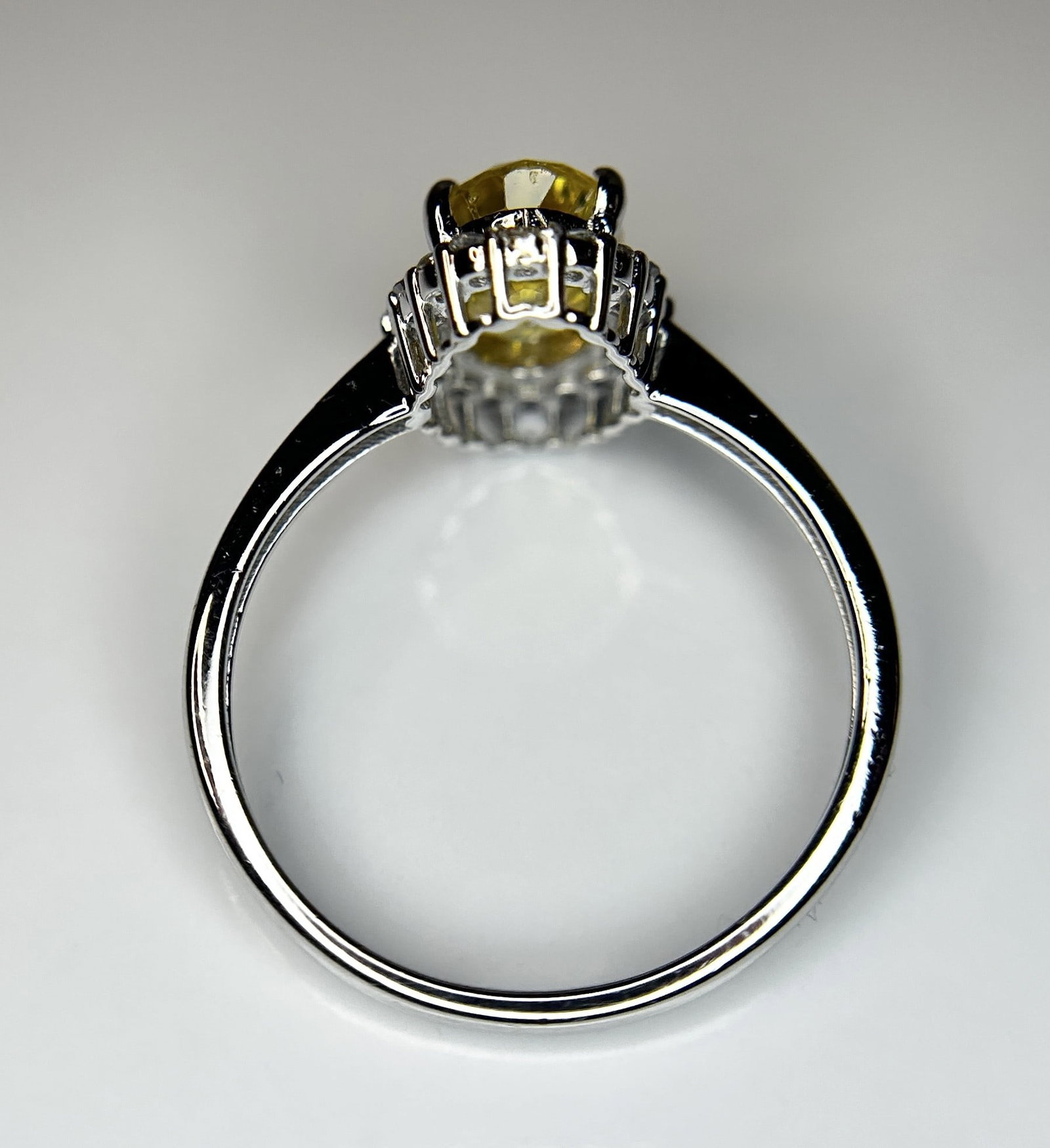 Beautiful 2.09 CT Unheated Yellow Sapphire With Natural Diamonds & 18k Gold - 5